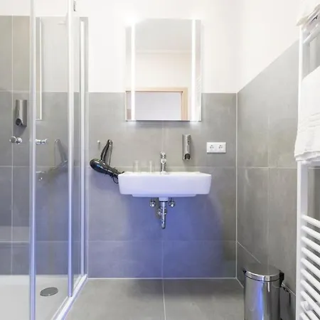 Schwarzer Adler Jever