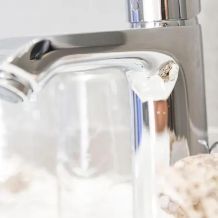 Schwarzer Adler Szálloda